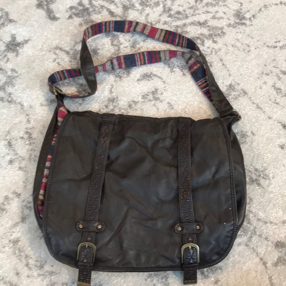 Large crossbody messenger bag